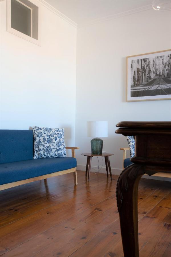 White & Blue Vintage Home In Graca Lisboa Dış mekan fotoğraf