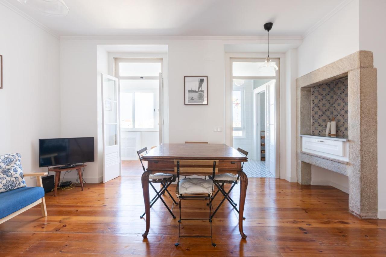 White & Blue Vintage Home In Graca Lisboa Dış mekan fotoğraf
